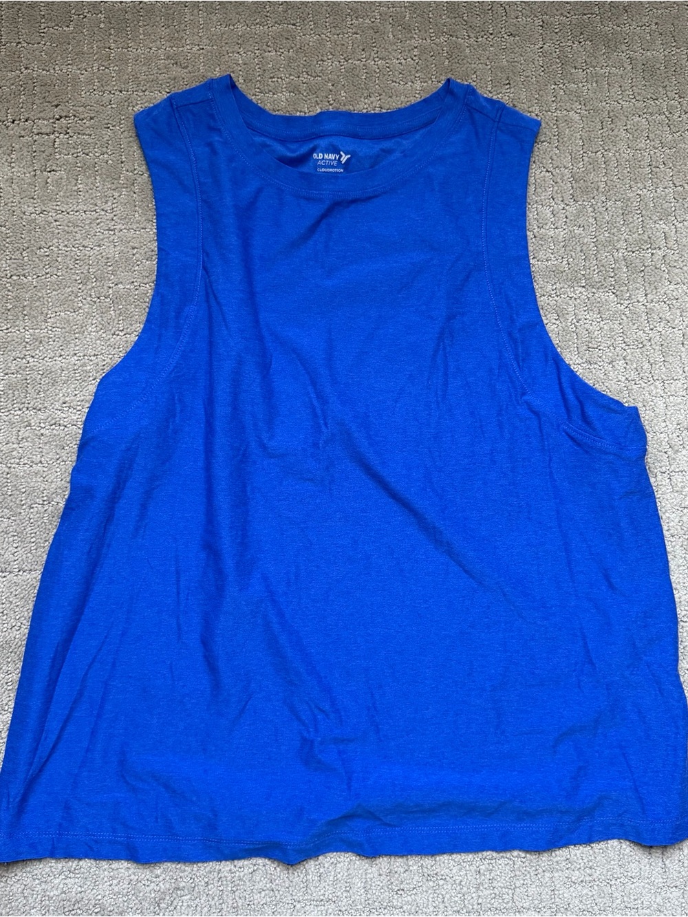 Old Navy Cloud Motion Active Tank